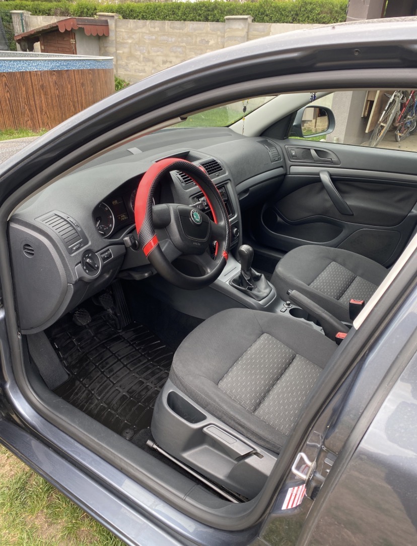 Škoda Octavia – interiér po tepovaní | EverClean